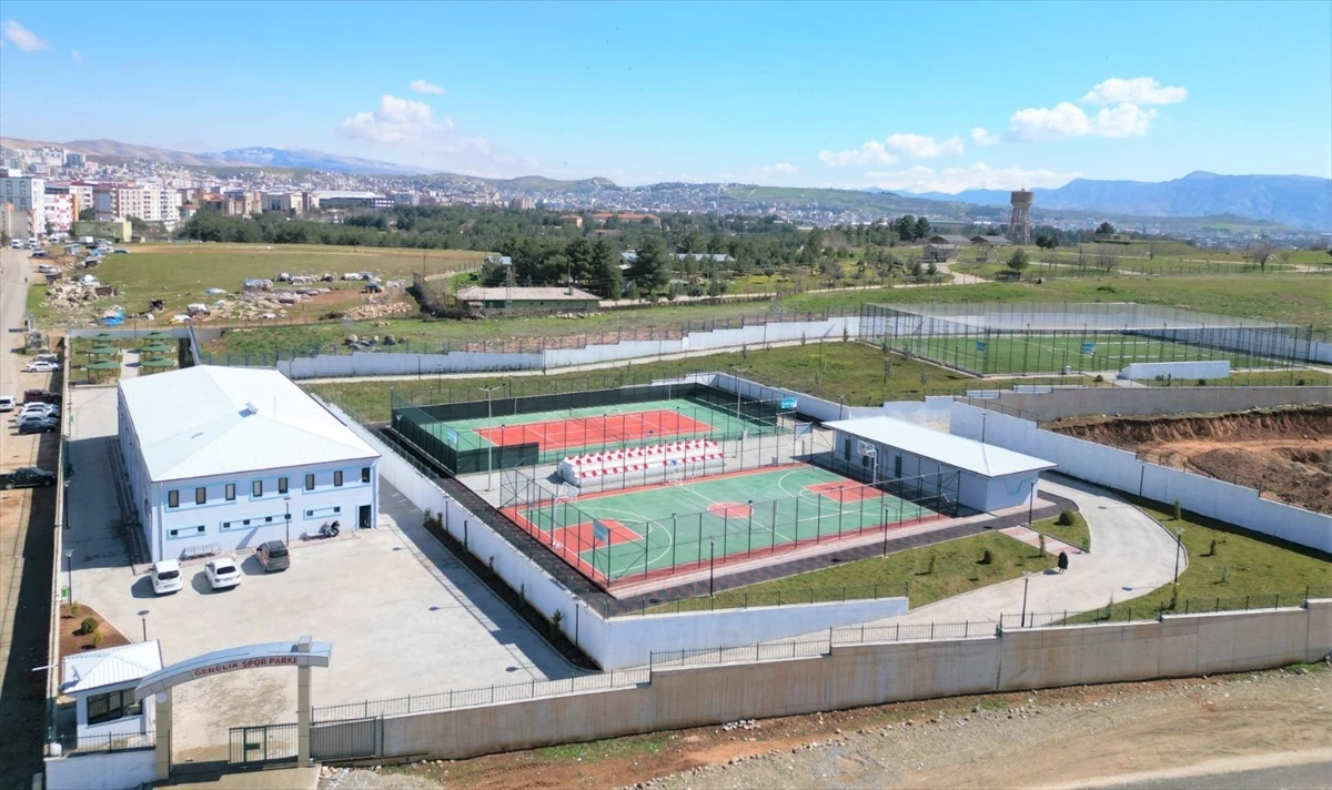 Siirt\'te Gençlik Spor Parkı\'nda Farklı Branşlarda Kurslar Veriliyor