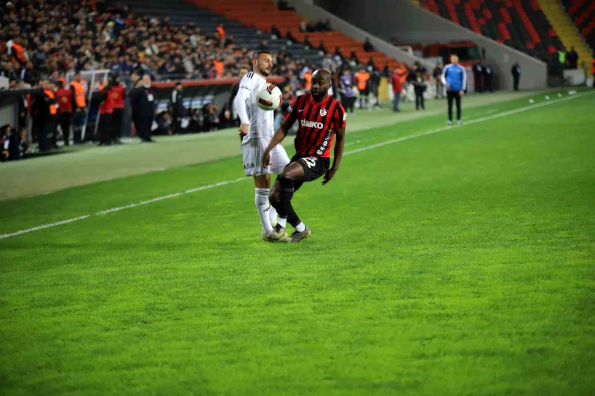 Trendyol Süper Lig: Gaziantep FK: 1 Beşiktaş: 0 (Maç devam ediyor)
