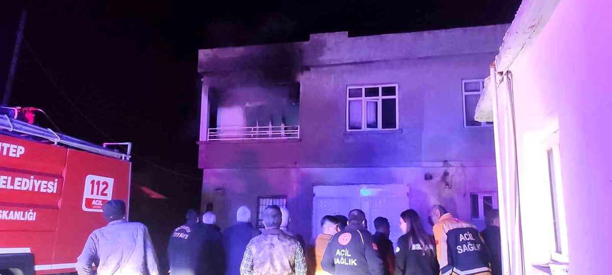Gaziantep\'te yaşlı çiftin evinde yangın çıktı