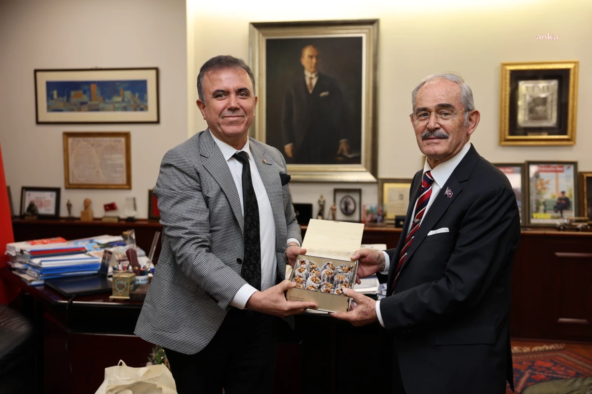 Adana, Kozan ve Ceyhan Ticaret Odası Başkanları Eskişehir Büyükşehir Belediye Başkanı Yılmaz Büyükerşen\'i ziyaret etti