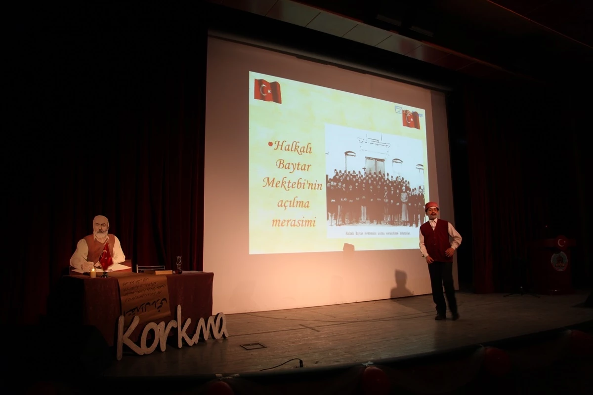 Ahlat\'ta İstiklal Marşı\'nın Kabulü ve Mehmet Akif Ersoy\'u Anma Günü programı düzenlendi