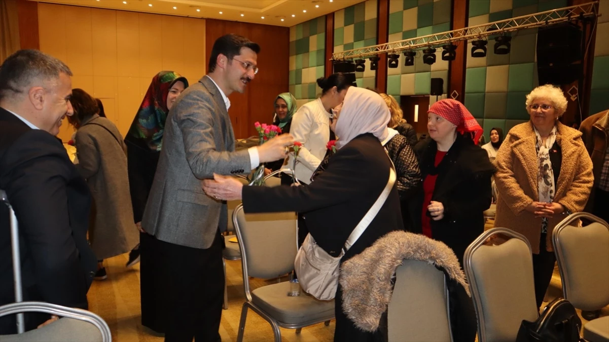 AK Parti Bolu Belediye Başkan Adayı Muhammed Emin Demirkol, Kadınlarla Buluştu