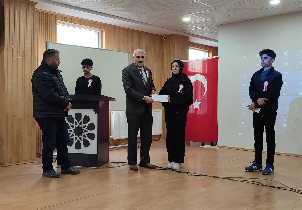 Çelikhan\'da İstiklal Marşı ve Mehmet Akif Ersoy Anma Günü Programı Düzenlendi