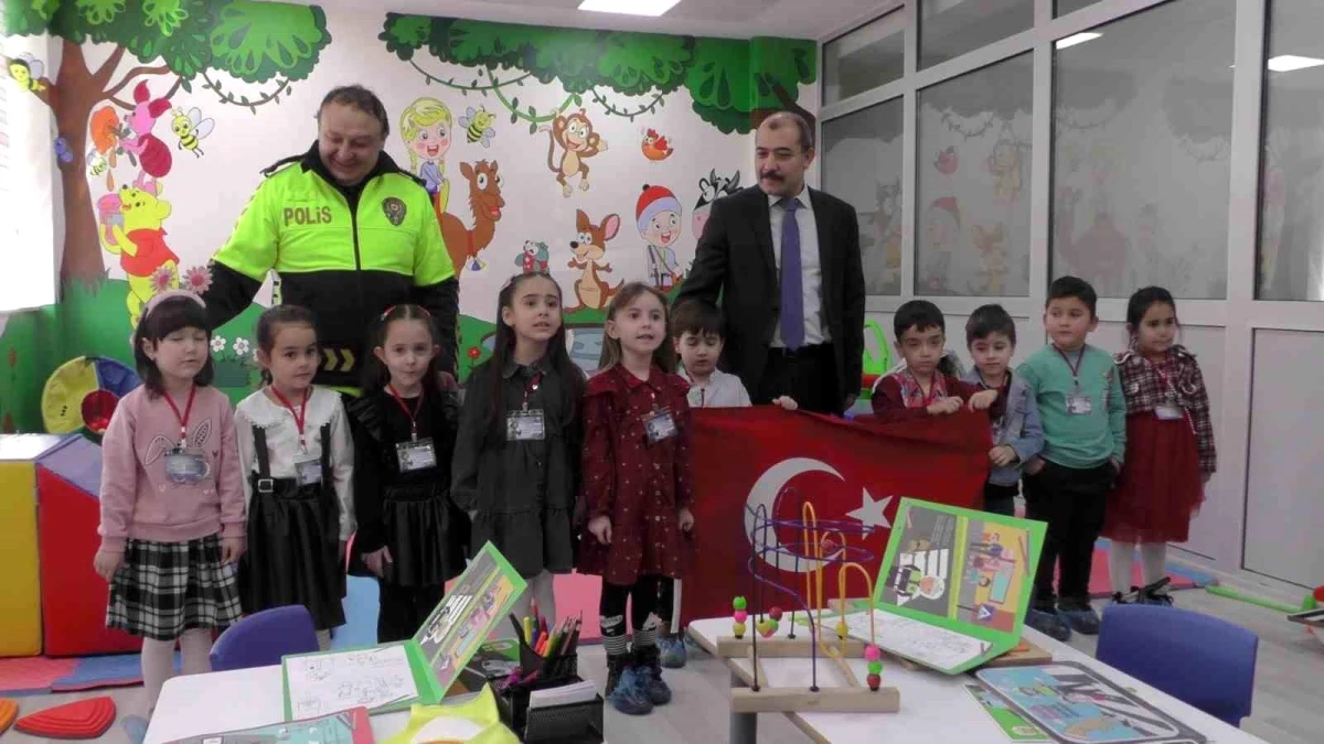 Kırşehir\'de Çocuk Oyun Odası\'nda Mehmet Akif Ersoy Anıldı