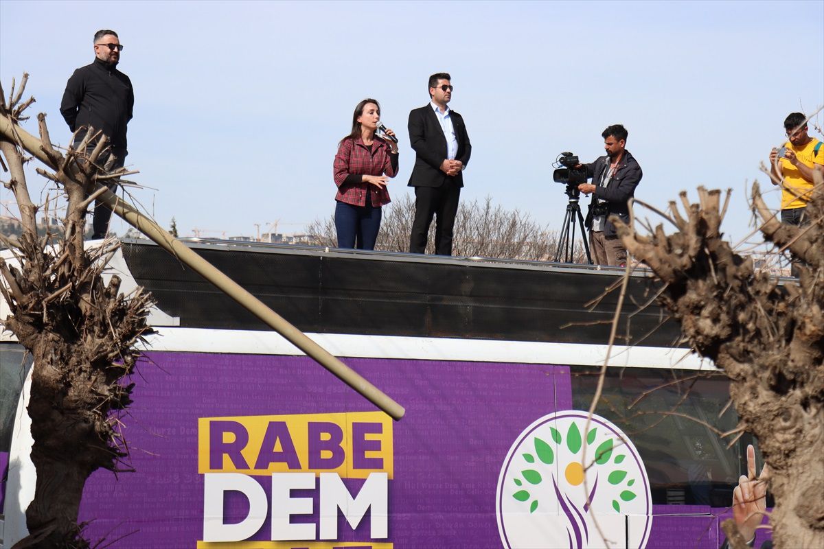 DEM Parti Eş Genel Başkanı Hatimoğulları, Adıyaman\'da halk buluşmasına katıldı