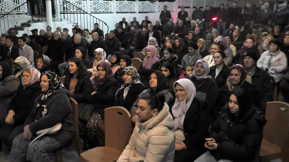 Demokrat Parti Genel Başkanı Gültekin Uysal Aydın\'da miting düzenledi