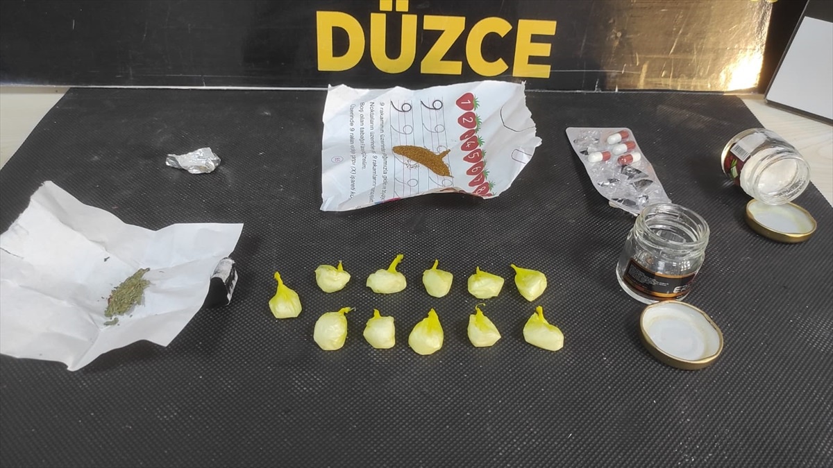 Düzce\'de Uyuşturucu Maddeyle Yakalanan Şüpheli Tutuklandı