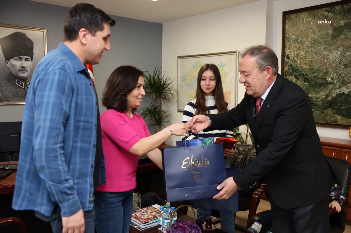 Eskişehir Büyükşehir Belediyesi, Türkiye birincisi olan öğrenciyi ağırladı
