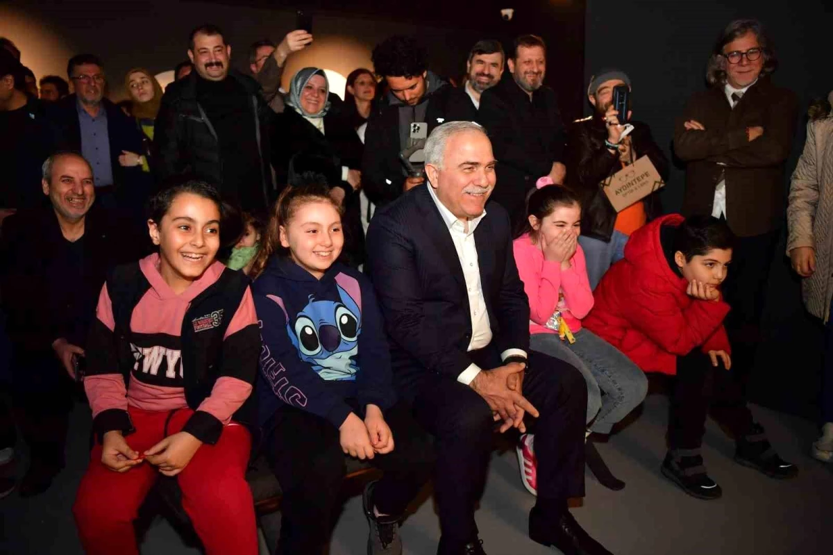 Fatih Belediyesi Nusret Çolpan Sanat Galerisi\'nde Karagöz Sergisi Açıldı