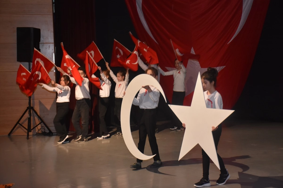 Gümüşhane\'de İstiklal Marşı\'nın Kabulü ve Mehmet Akif Ersoy\'u Anma Günü Programı Düzenlendi