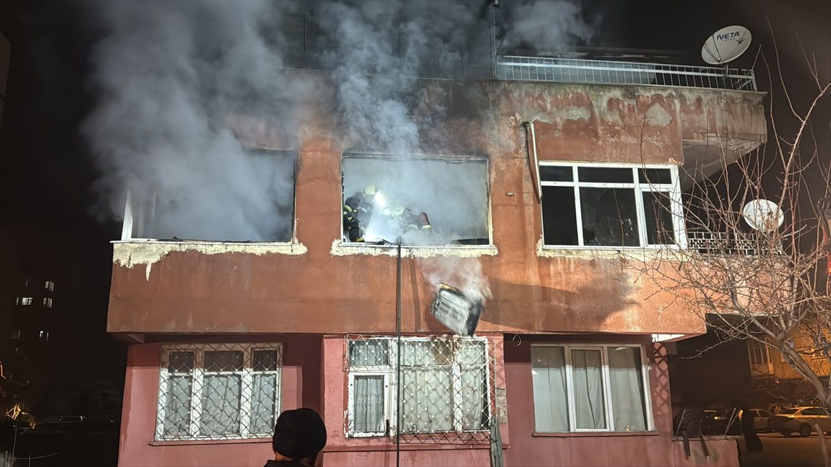 Kayseri\'de çıkan yangın itfaiye ekiplerince söndürüldü