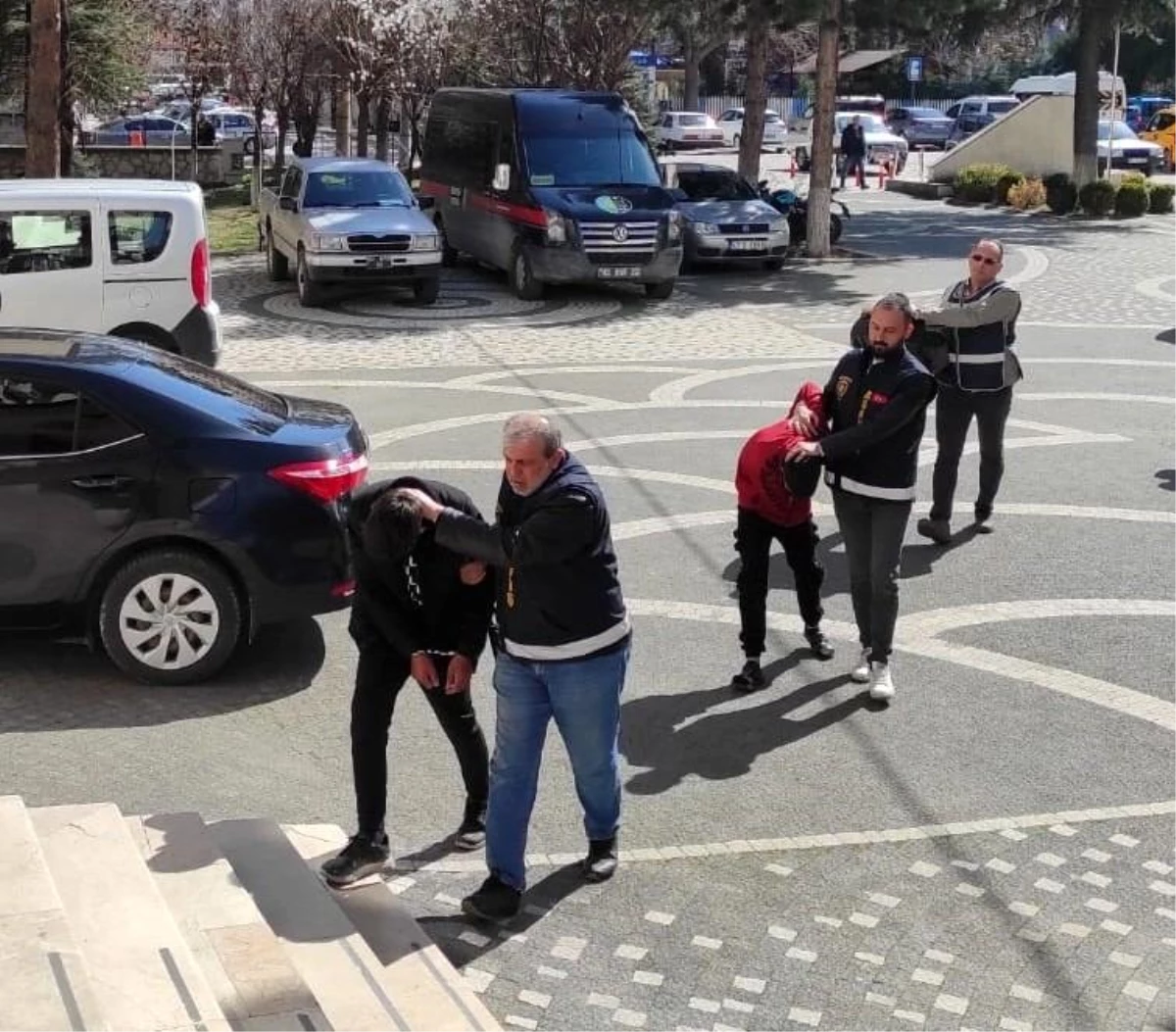 Konya\'da Motosiklet Hırsızlığı Yapan 3 Şüpheli Tutuklandı