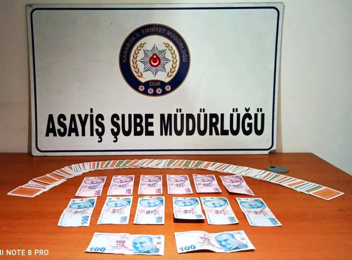 Karabük\'te kumar oynayan 5 kişiye 32 bin 125 lira idari para cezası
