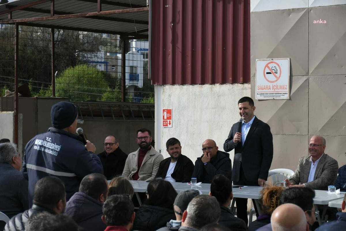 Kuşadası Belediye Başkanı İşçilerle Bir Araya Geldi