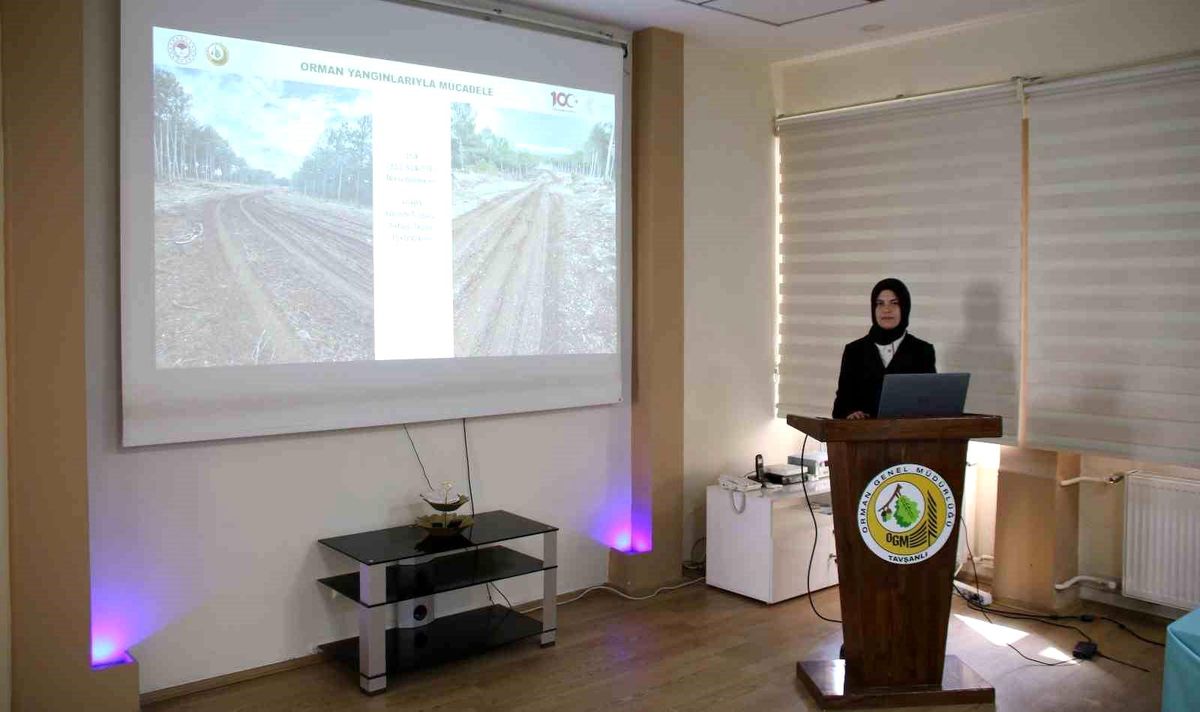 Kütahya Orman Bölge Müdürü Erdal Dingil, İşletme Müdürlüklerinde Toplantılar Gerçekleştirdi