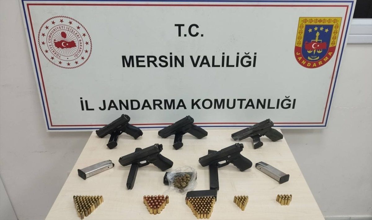 Mersin\'de silah ticareti yapan 5 şüpheli gözaltına alındı