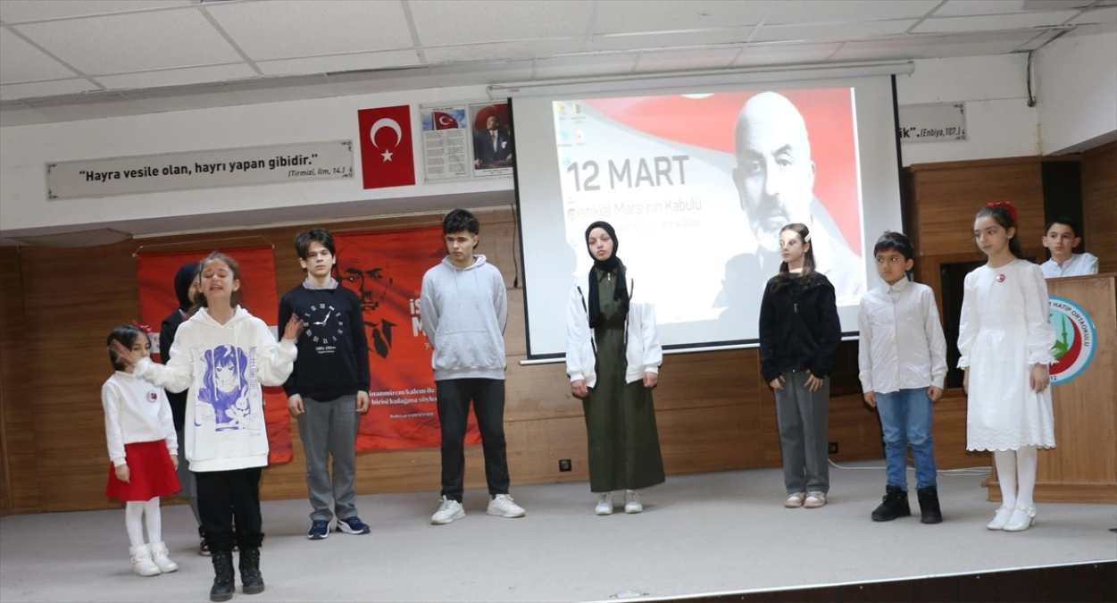 Of\'ta İstiklal Marşı ve Mehmet Akif Ersoy\'u Anma Günü Töreni Düzenlendi