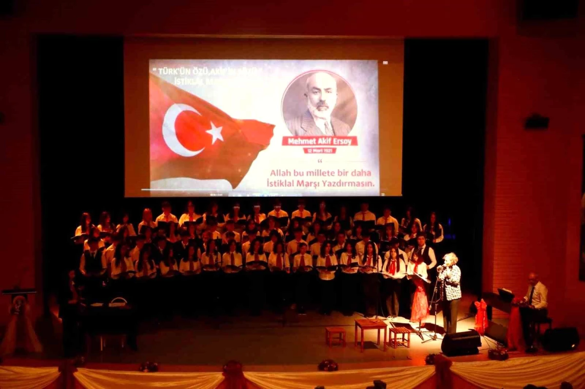 Ordu\'da İstiklal Marşı ve Mehmet Akif Ersoy Anma Programı Düzenlendi