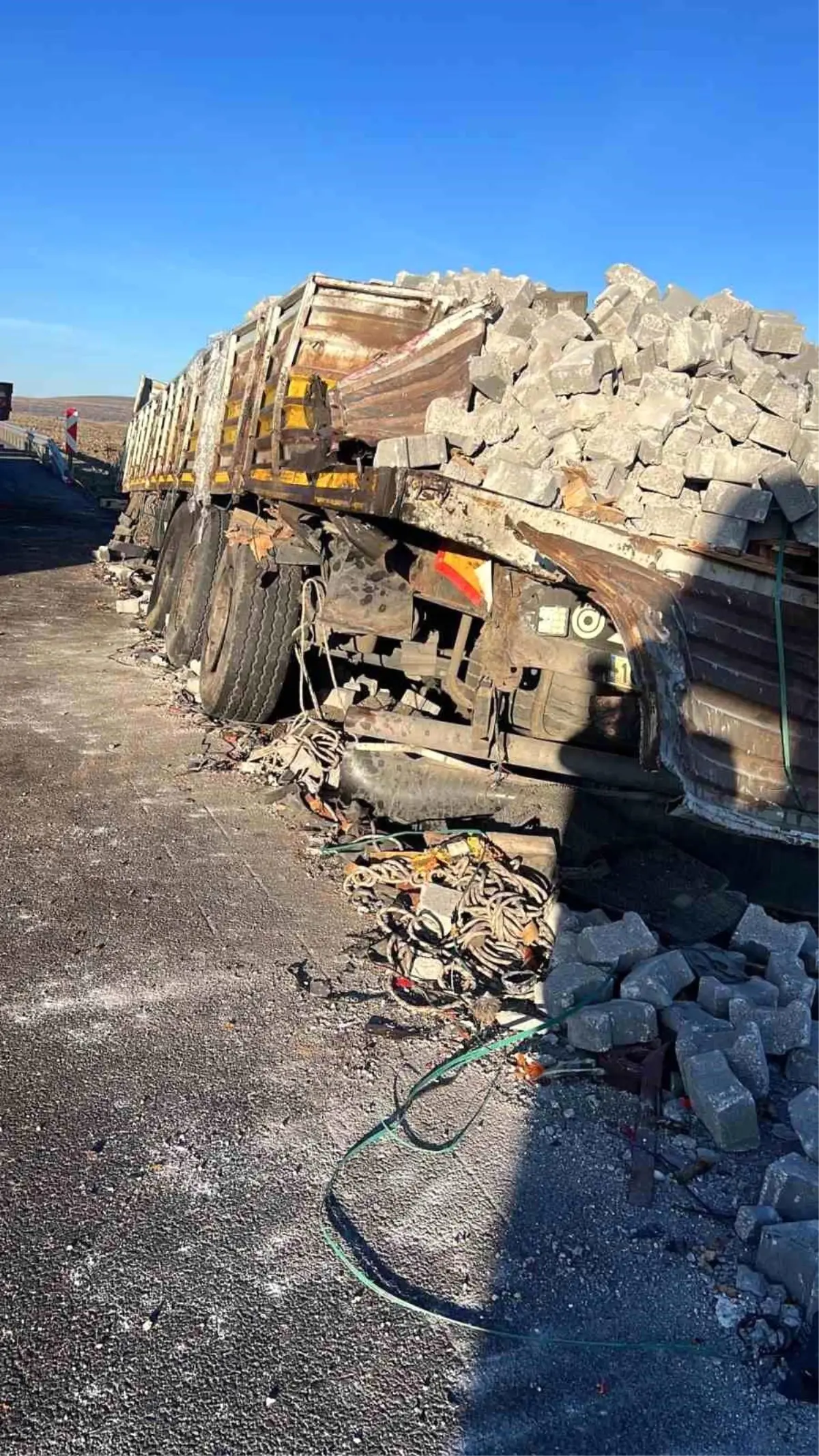 Diyarbakır-Siverek Yolunda Otostop Yapan Genç Hayatını Kaybetti