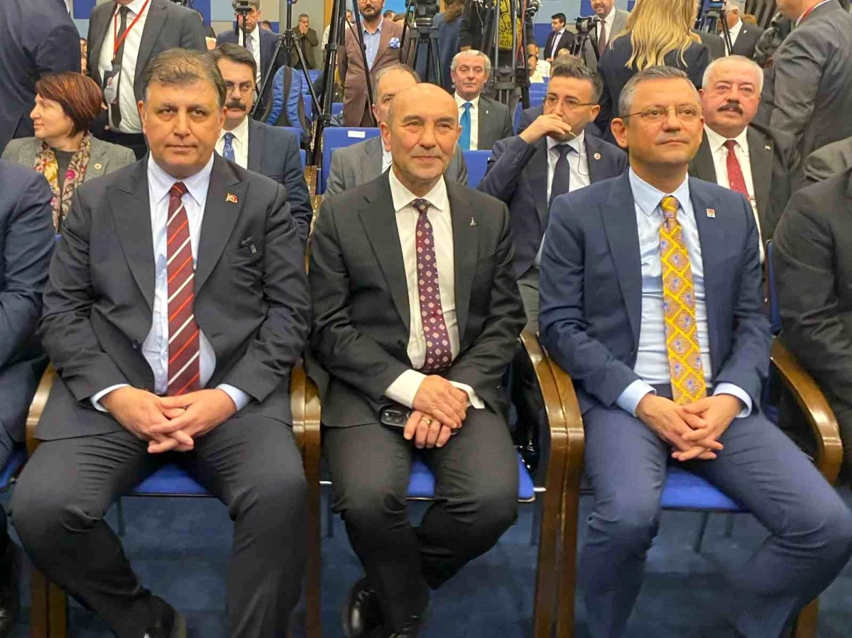 CHP Genel Başkanı Özgür Özel İş Dünyası Temsilcileriyle Buluştu
