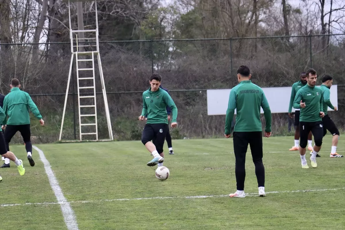 Sakaryaspor, Altay maçı hazırlıklarını sürdürdü