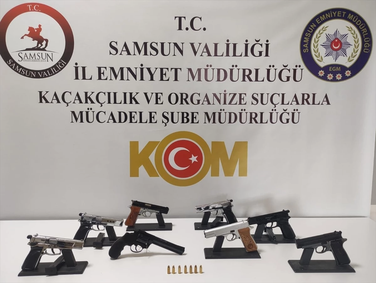 Samsun\'da Silah Kaçakçılığı Operasyonunda 5 Zanlı Gözaltına Alındı