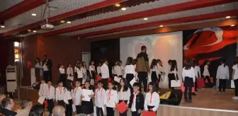 Silopi'de İstiklal Marşı'nın Kabulü ve Mehmet Akif Ersoy'u Anma Günü Programı Gerçekleştirildi