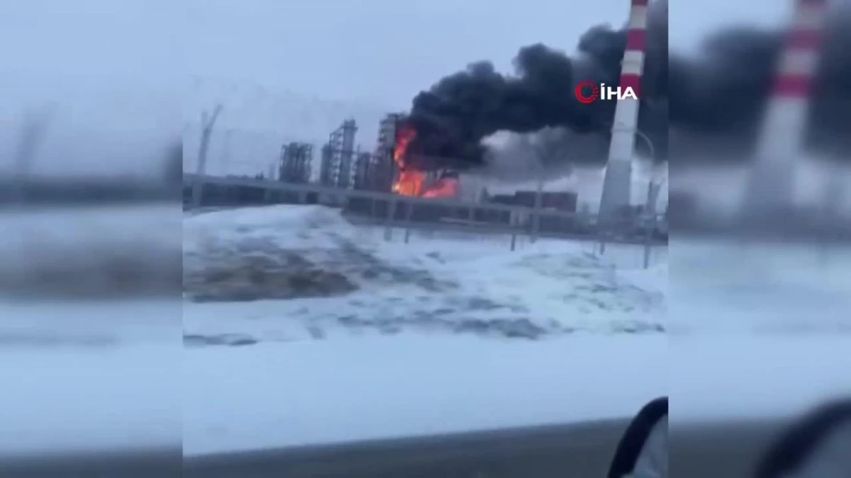 Ukrayna\'dan Rusya\'ya İHA saldırısı: 2 tesiste yangın çıktı