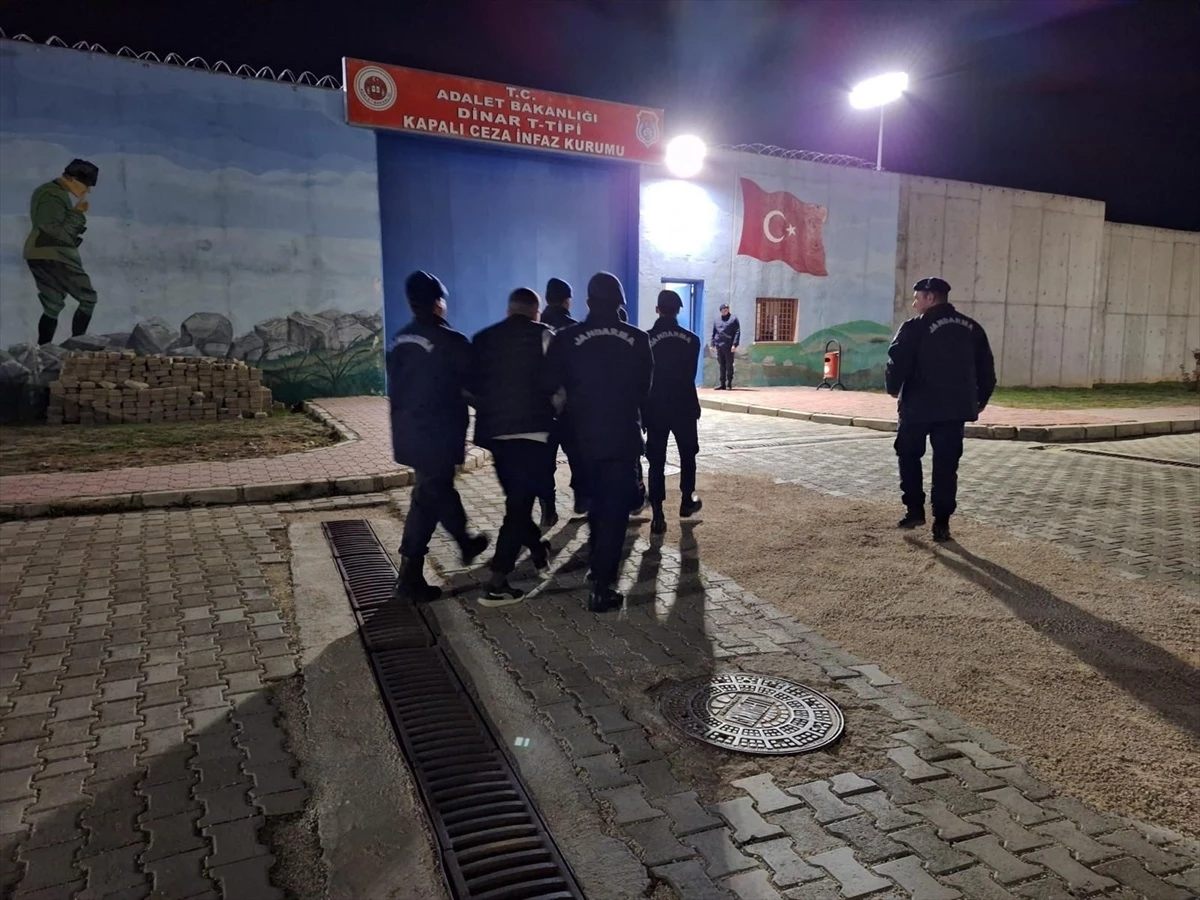 Afyonkarahisar\'ın Dazkırı ilçesinde hırsızlık olayı: 2 şüpheli tutuklandı