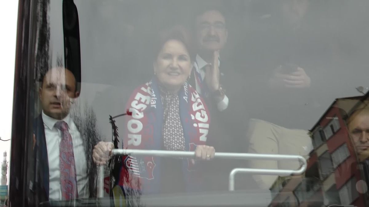 Meral Akşener Niğde\'de esnaf ziyareti yaptı