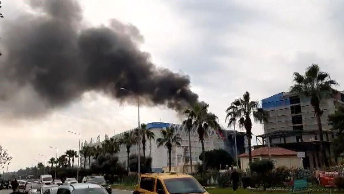 Alanya\'da Beş Yıldızlı Otelde Yangın Çıktı