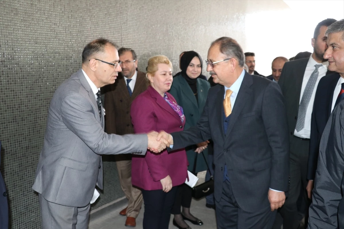 Çevre Bakanı Özhaseki: Hangi partili olursa olsun, kentsel dönüşüm yapana destek vermeye hazırız