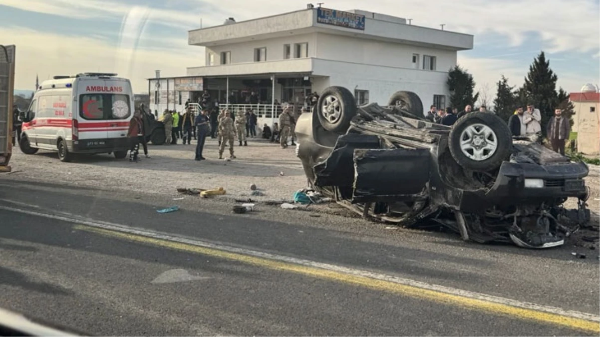 Cumhurbaşkanı Erdoğan\'ın koruma ekibi Şırnak\'ta trafik kazası geçirdi: 1 polis memuru şehit oldu