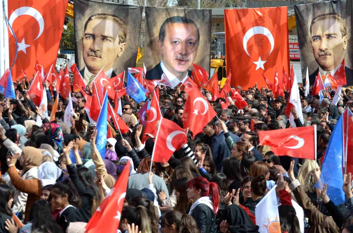 Cumhurbaşkanı Recep Tayyip Erdoğan: "Bölücü terör örgütü, tek parti faşizmi ile bu topraklarda kurulmaya çalışılan zulüm düzeninin sürmesi için...