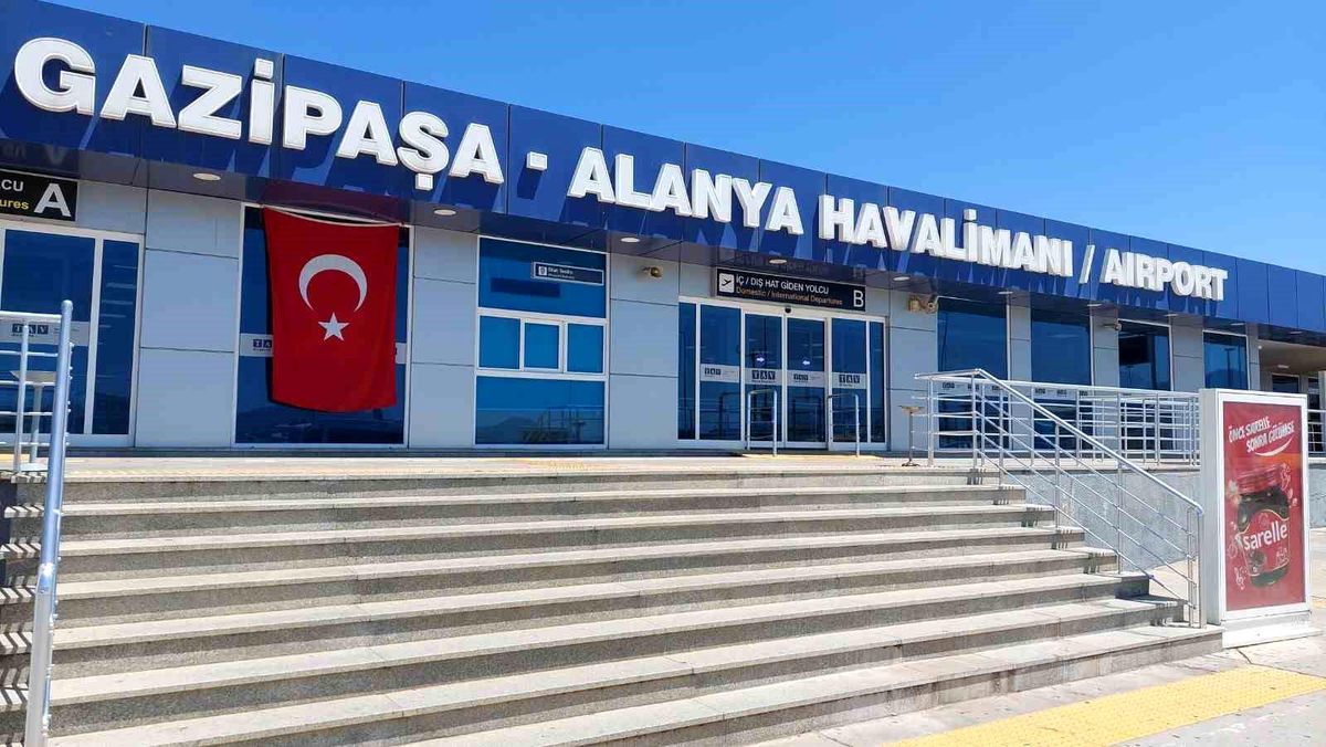 Gazipaşa-Alanya Havalimanı Ocak ve Şubat\'ta 87 Bin 491 Yolcuya Ev Sahipliği Yaptı