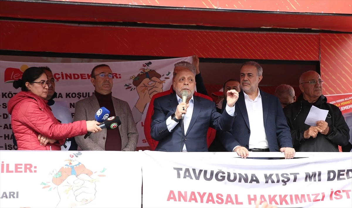 HAK-İŞ Genel Başkanı Arslan İzmir\'de grev yapan işçilere destek oldu