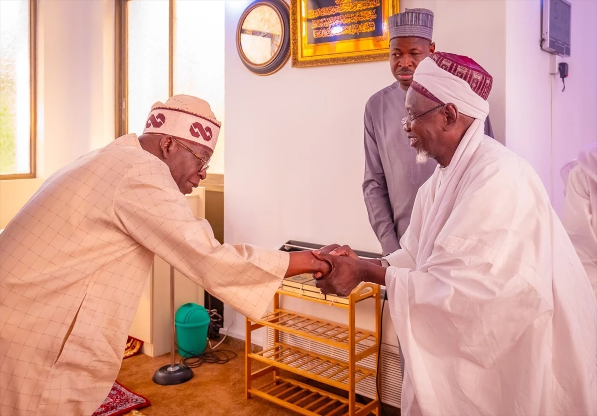 Nijerya Devlet Başkanı Tinubu, Ramazanda Barış ve İstikrar İçin Dua Çağrısı Yaptı