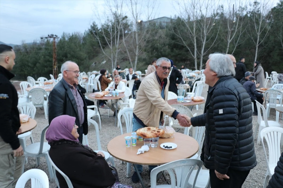 Osmaneli Belediyesi Beşevler Mahallesinde Mahalle İftarı Düzenledi