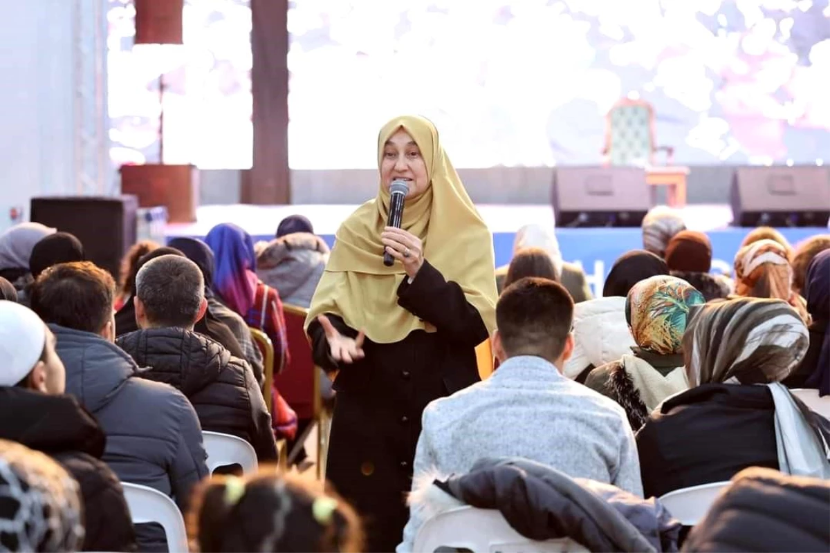 Sultangazi Belediyesi Ramazan etkinliklerinde Saliha Erdim\'i konuk etti