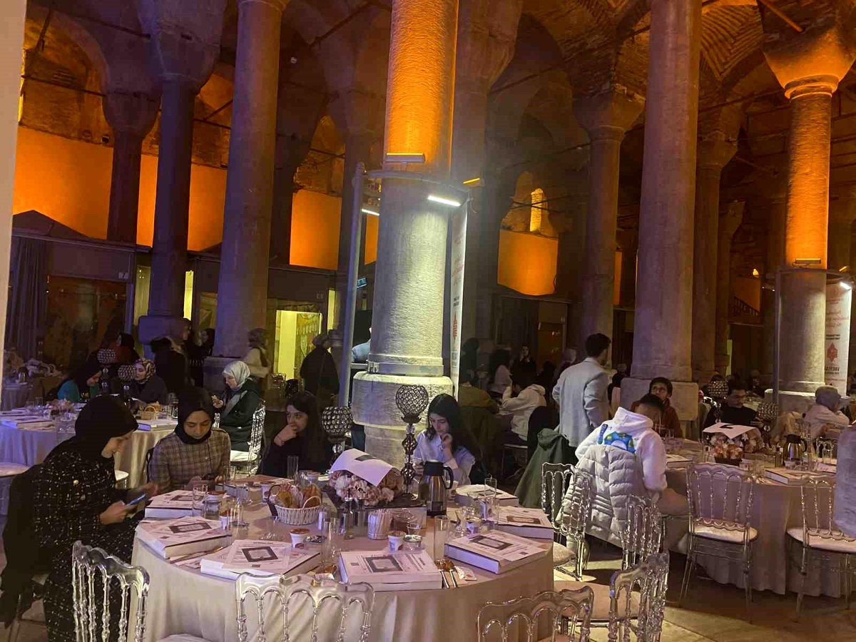 Vakıflar İstanbul 1. Bölge Müdürlüğü, Binbirdirek Sarnıcı\'nda iftar sofraları kuruyor