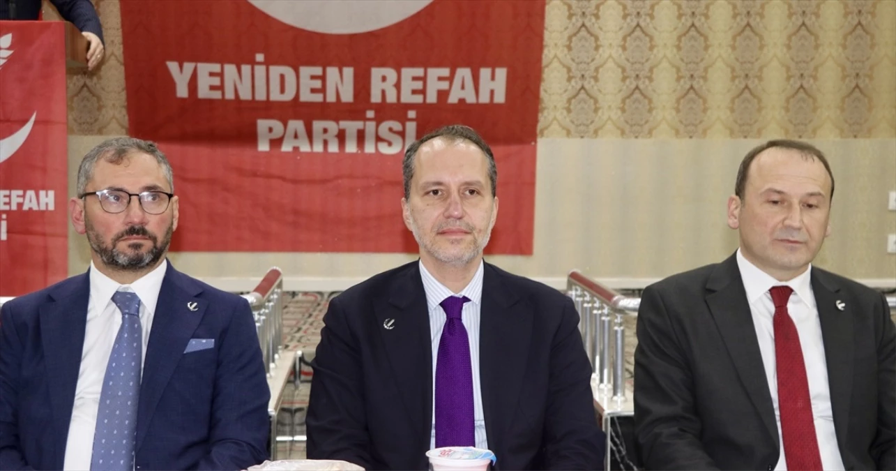 Fatih Erbakan, Trabzon\'da iftar programında vatandaşlarla buluştu