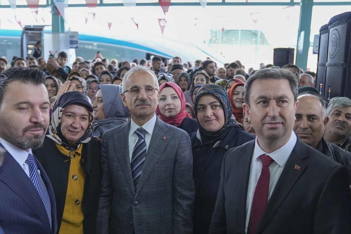 Ulaştırma Bakanı: Ankara-Sorgun arası seyahat süresi 1 saat 40 dakikaya indi
