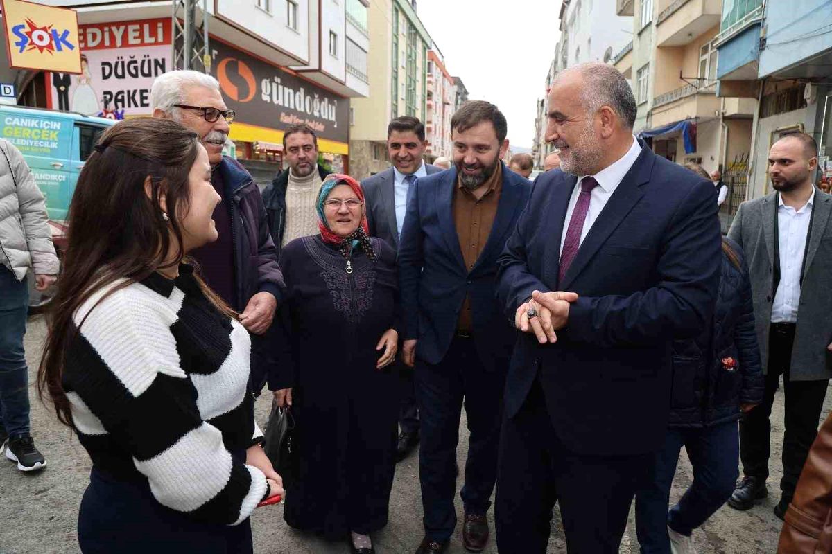 Canik Belediye Başkanı İbrahim Sandıkçı, hemşehrileriyle bayram havasında buluştu