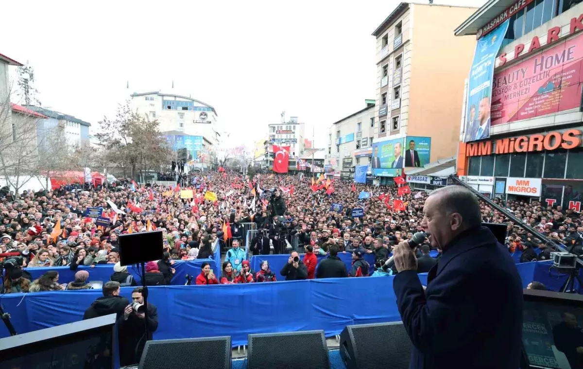 Cumhurbaşkanı Erdoğan, Ağrı mitinginde konuştu: "Başka Ağrı yok, başka Türkiye yok"