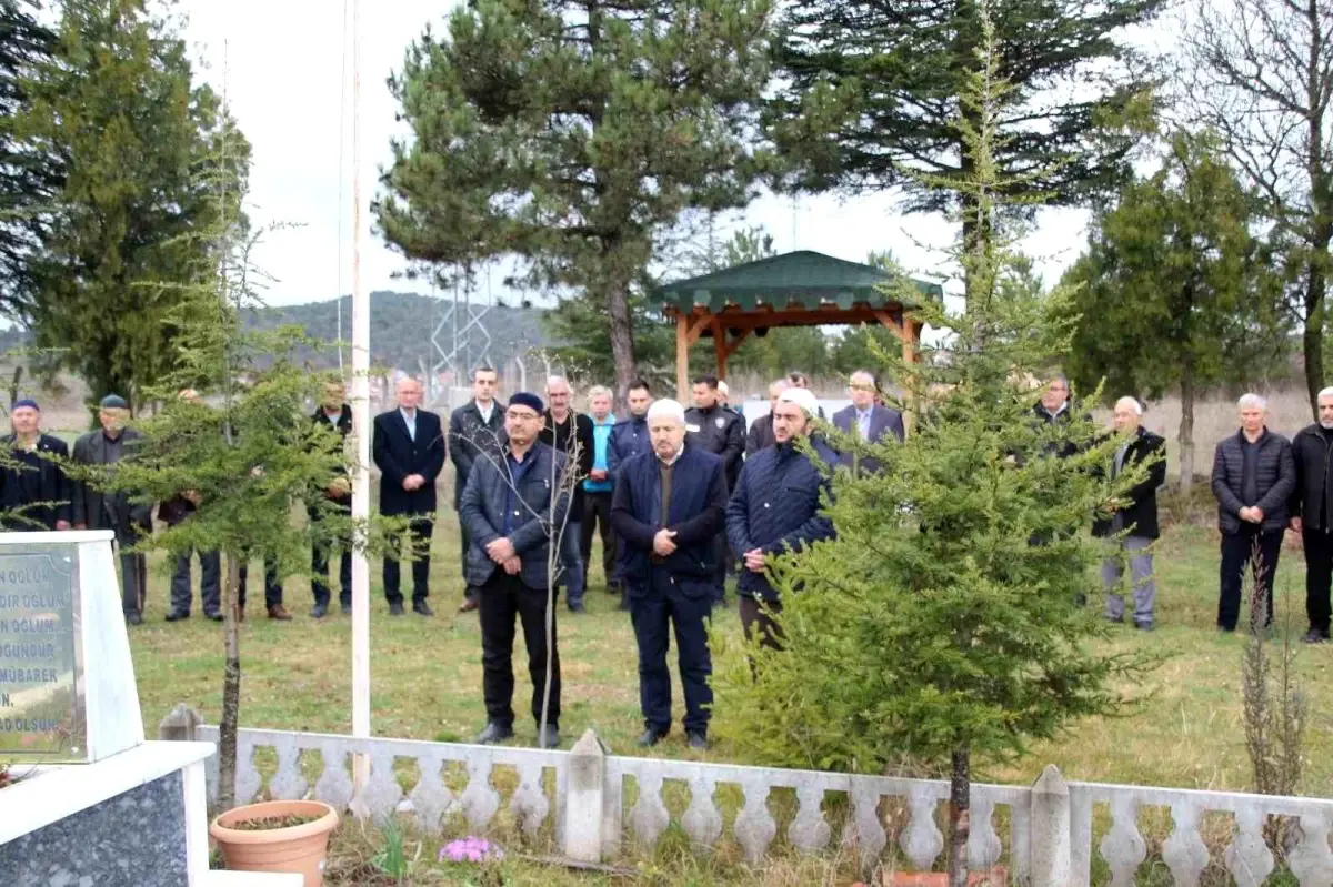 Ankara\'da terör saldırısında hayatını kaybeden Mehmet Emre Çakar anıldı