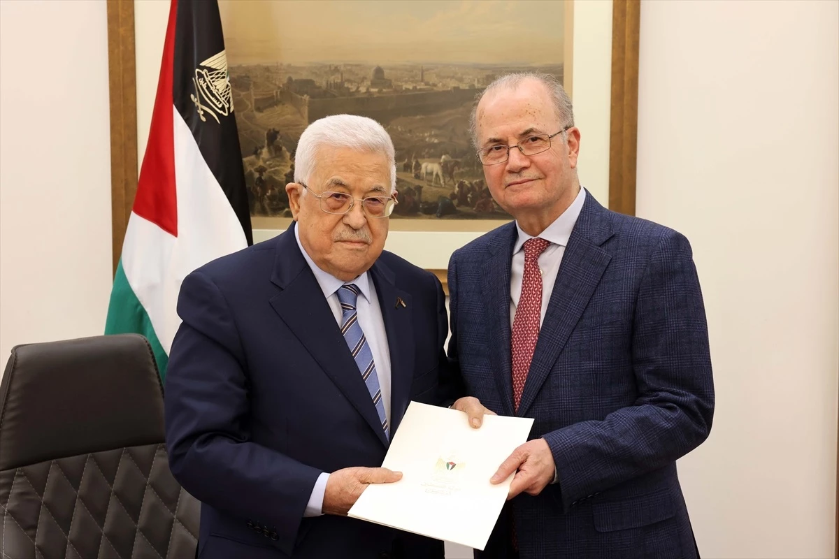 Filistin Devlet Başkanı Mahmud Abbas, Muhammed Mustafa\'yı yeni Başbakan olarak atadı