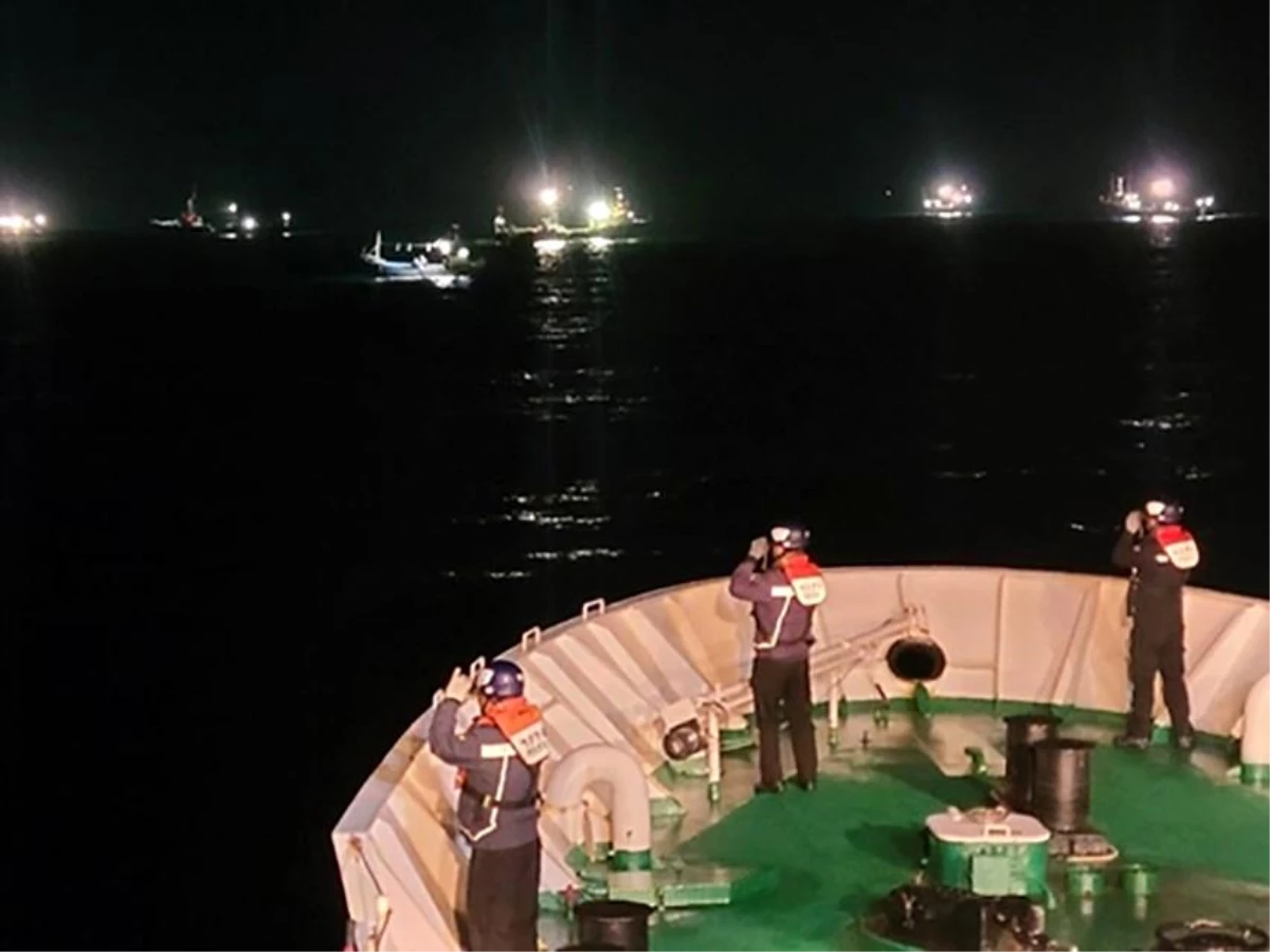 Güney Kore\'de Balıkçı Teknesi Batması: 3 Kişi Hayatını Kaybetti