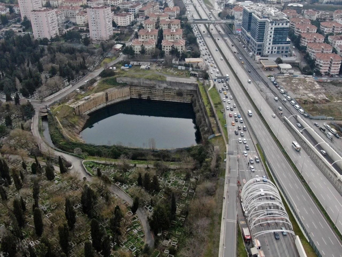 İstanbul\'daki inşaat sahası Google Maps\'te göl olarak gösterildi