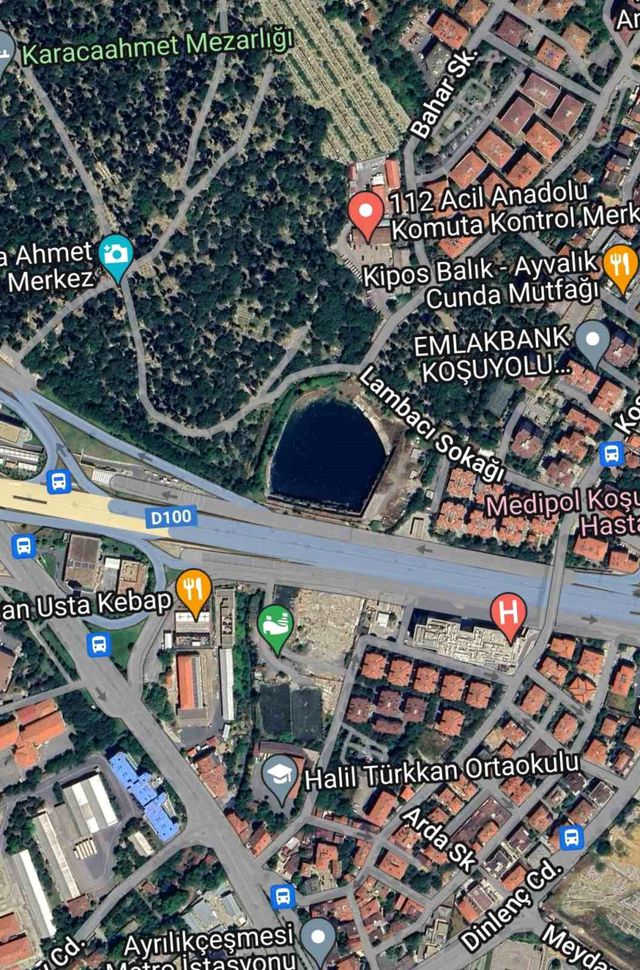 İstanbul'un göbeğindeki su birikintisi Google'ı bile şaşırttı! Haritada göl olarak gösterildi İstanbul'un göbeğindeki su birikintisi Google'ı bile şaşırttı! Haritada göl olarak gösterildi
