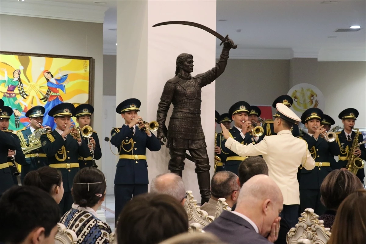 Astana\'da Çanakkale Zaferi konulu fotoğraf sergisi açıldı